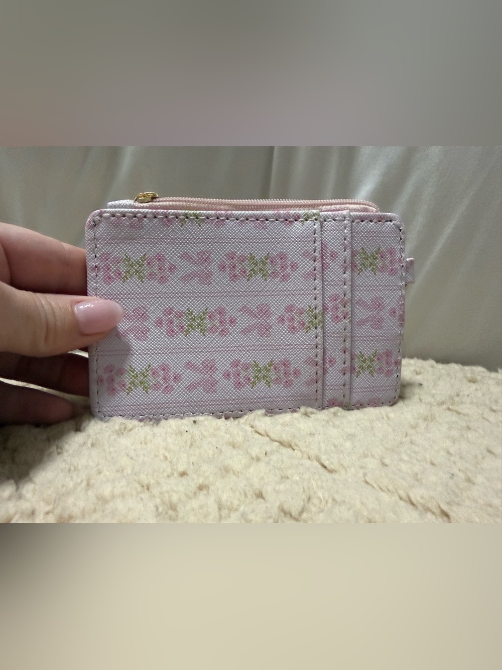 Compact Card Wallet with Key Ring - Picture 2 of 2